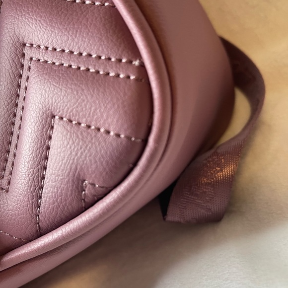 Betsey Johnson mauve with gold colored hardware, NWT - Picture 11 of 15